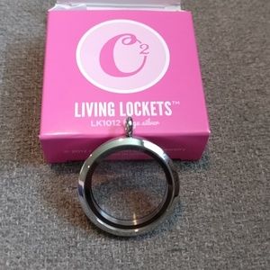 Origami owl large locket, hinged